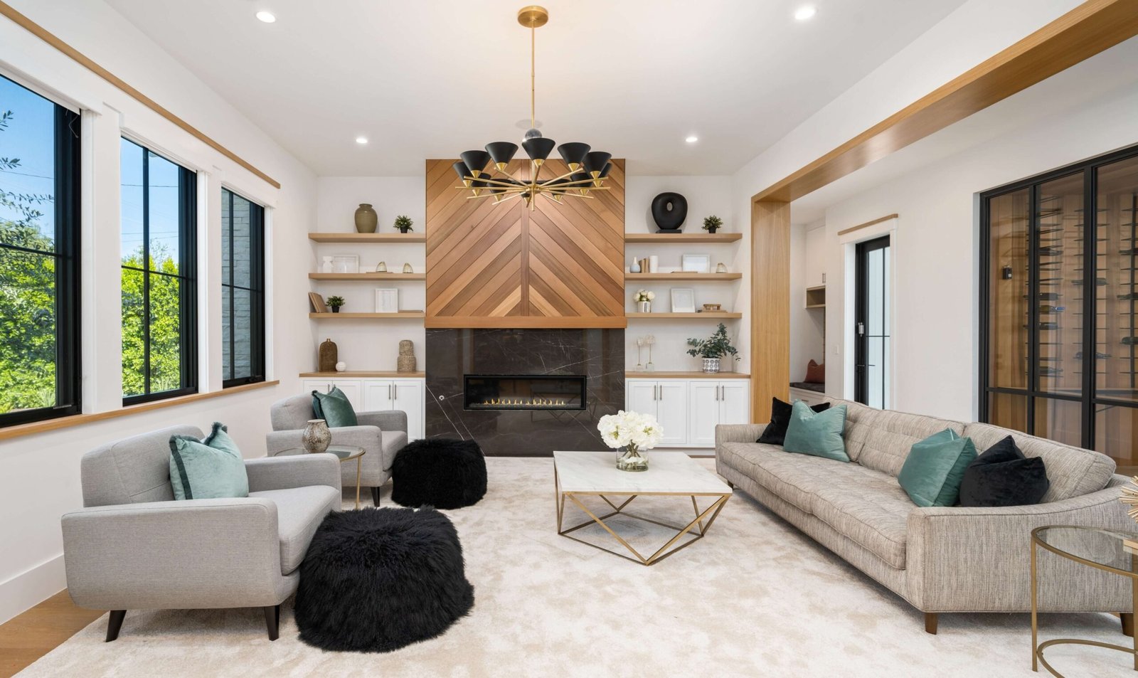 Blending Structure and Style: The Art of Construction and Interior Design